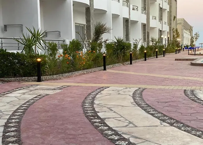 Furnished & Kitchen Seaview Beachfront Near Airport Hurghada