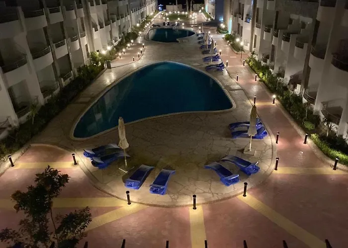 Furnished & Kitchen Seaview Beachfront Near Airport Apartment