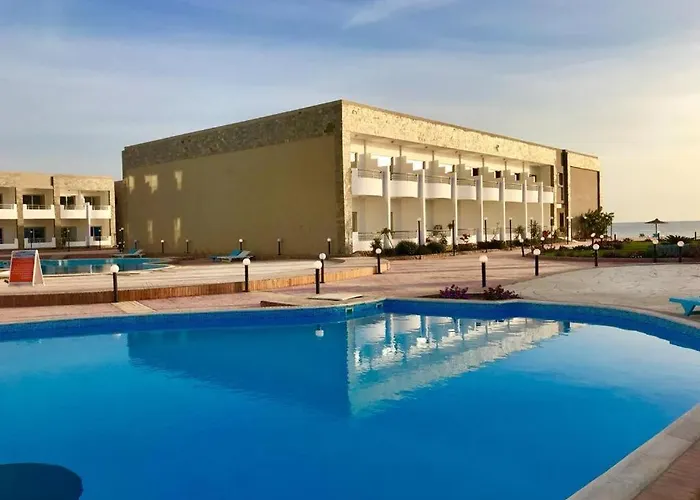 Apartment Furnished & Kitchen Seaview Beachfront Near Airport Hurghada