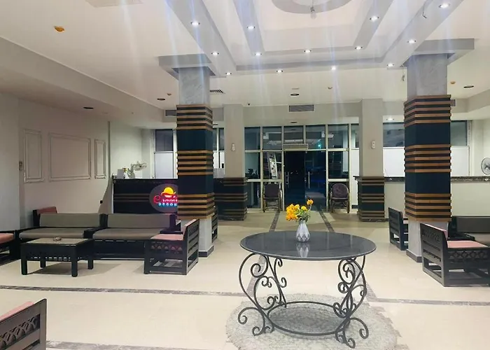 Furnished & Kitchen Seaview Beachfront Near Airport Apartment Hurghada