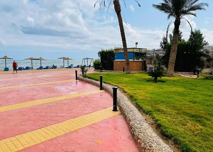 Apartment Furnished & Kitchen Seaview Beachfront Near Airport Hurghada